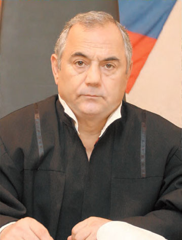 Ашуров Кахриман Велиевич